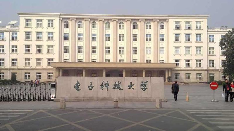 PLC控制继电器：揭秘其核心原理与选购要点
