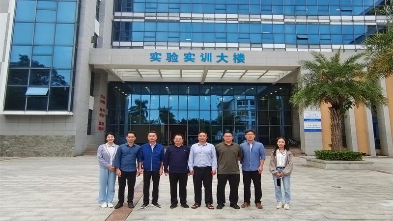 芯片批发报价平台与现货商：揭秘两者差异与选购要点